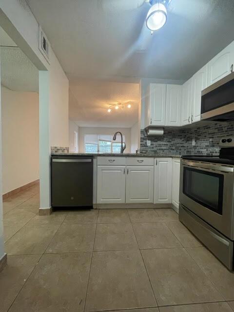 4311 Crystal Lake Dr 116
