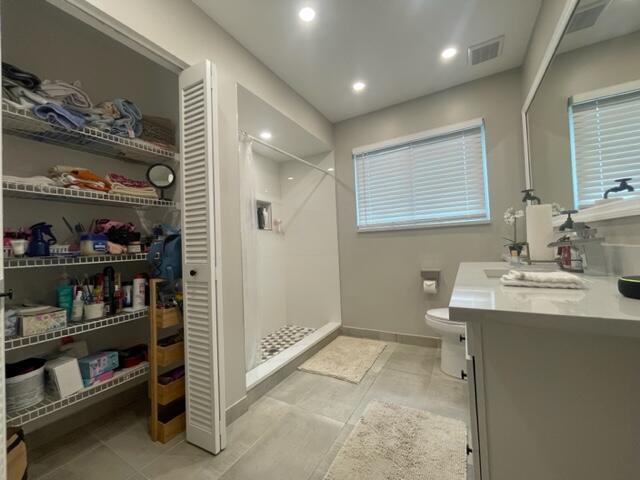 9754 Nickels Blvd 206