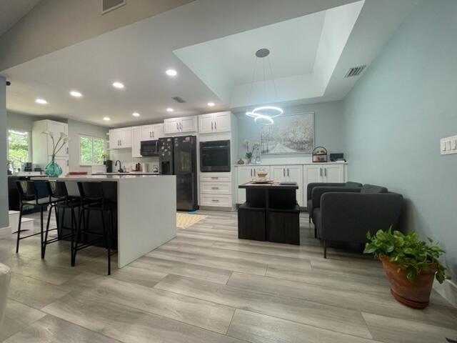 9754 Nickels Blvd 206