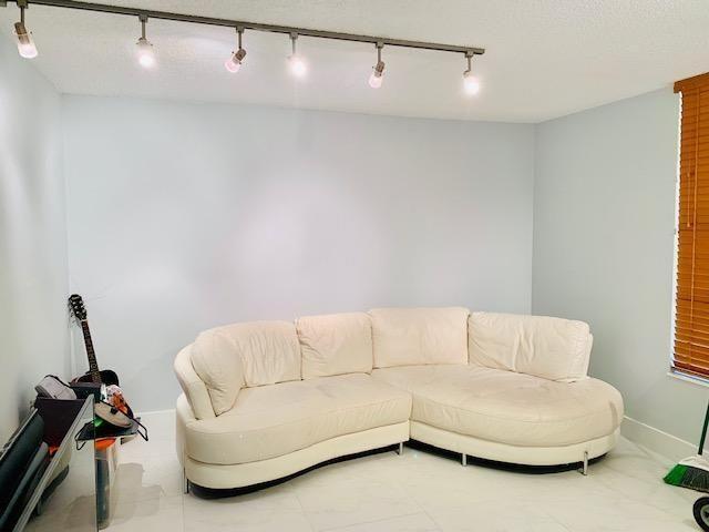 793 SE 1st Way