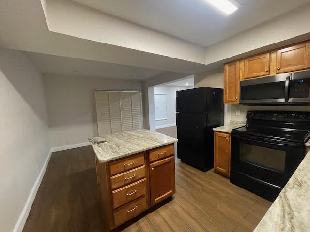 525 SW 1st Court