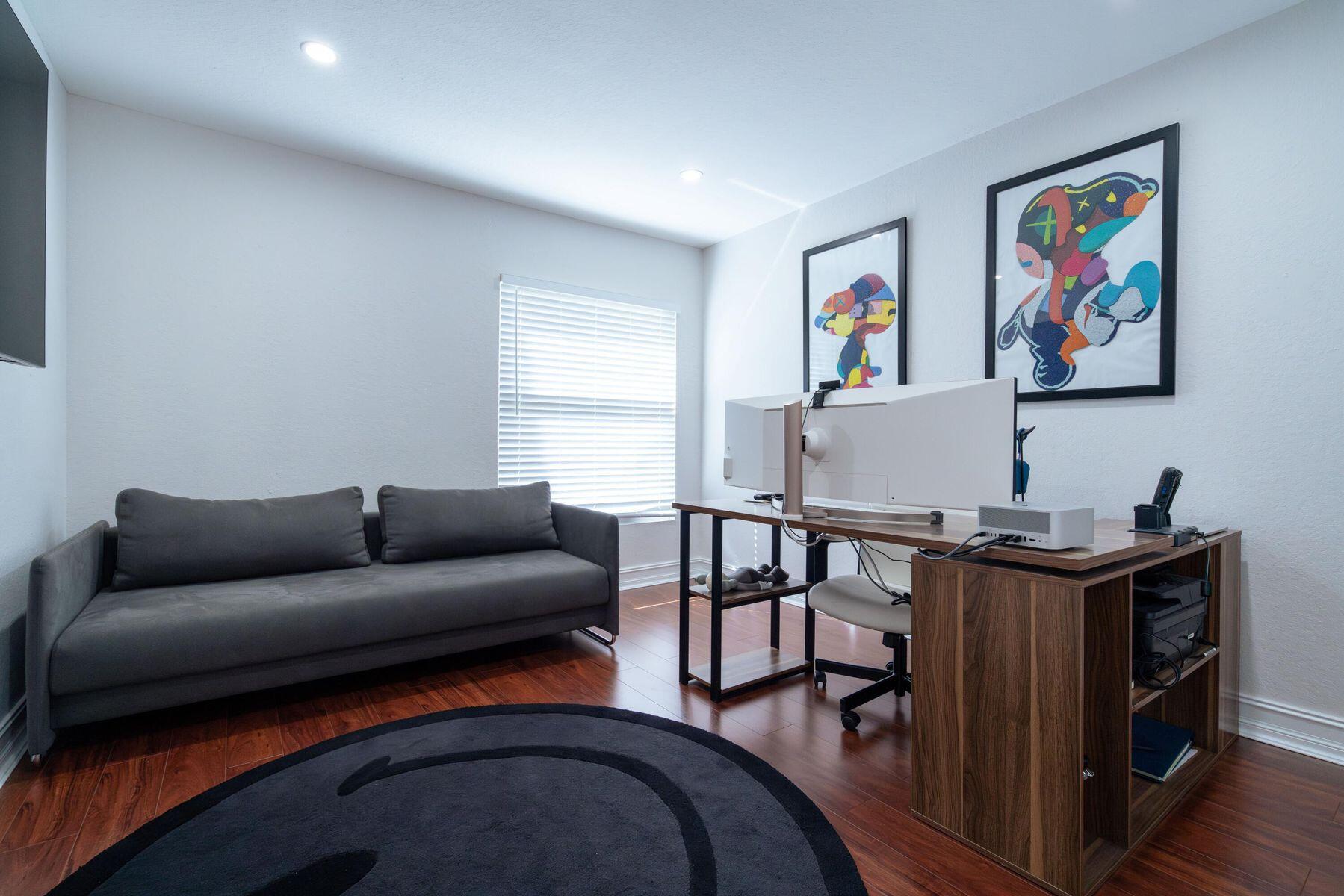 525 SW 1st Court