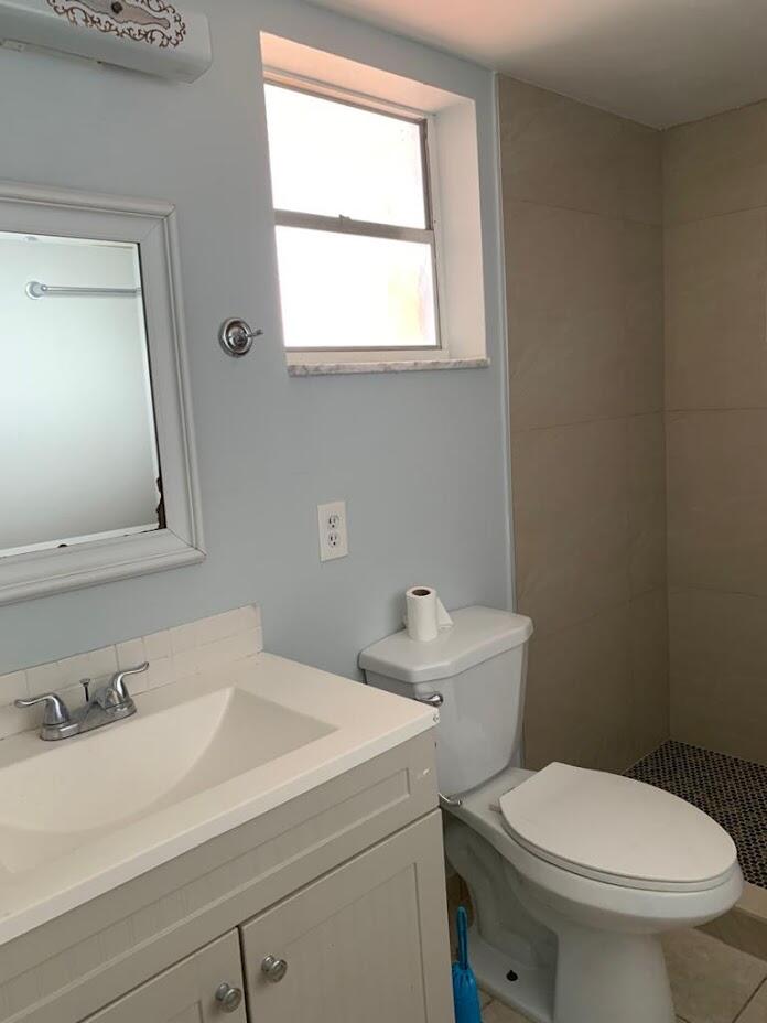 1101 Crystal Lake Drive 604