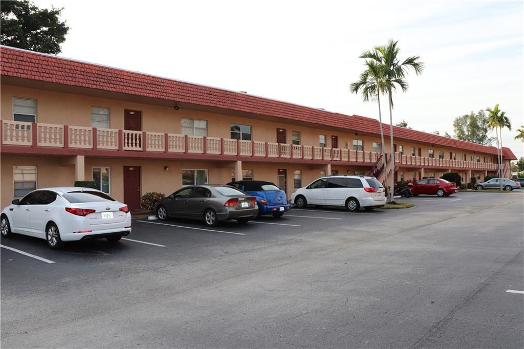9272 Sw 3rd Street 401
