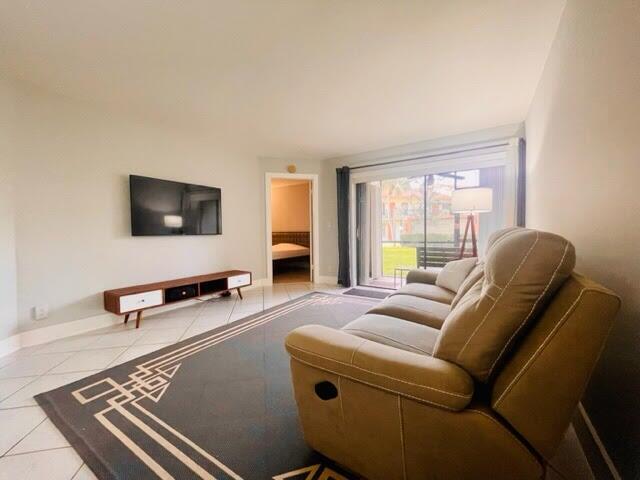 5571 Courtyard Drive