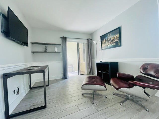 5571 Courtyard Drive