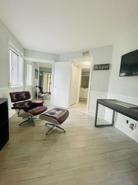 5571 Courtyard Drive