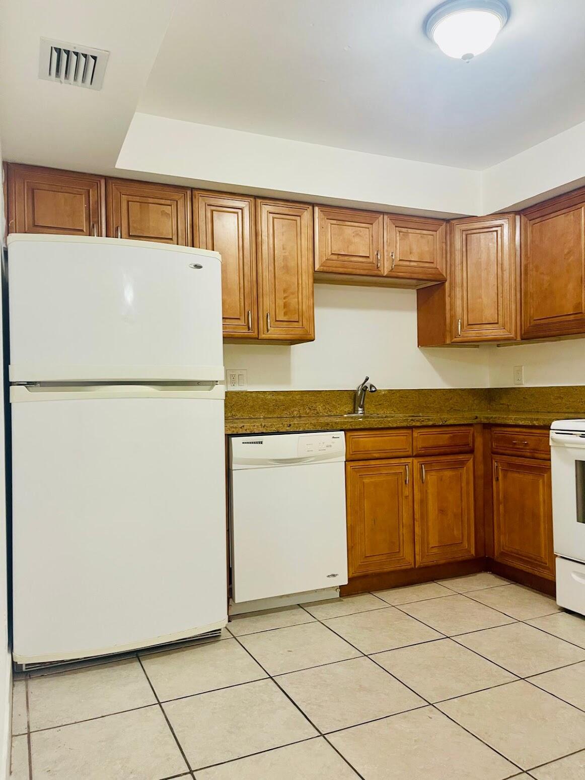 3323 Mallard Close