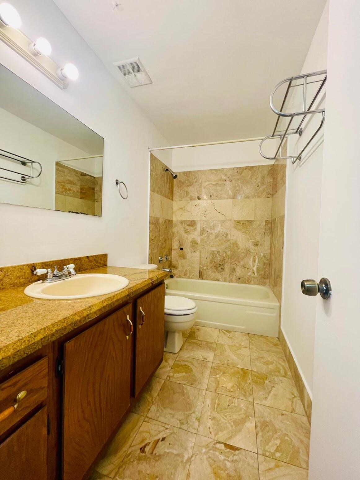 3323 Mallard Close