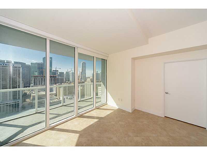 253 NE 2nd Street 2710