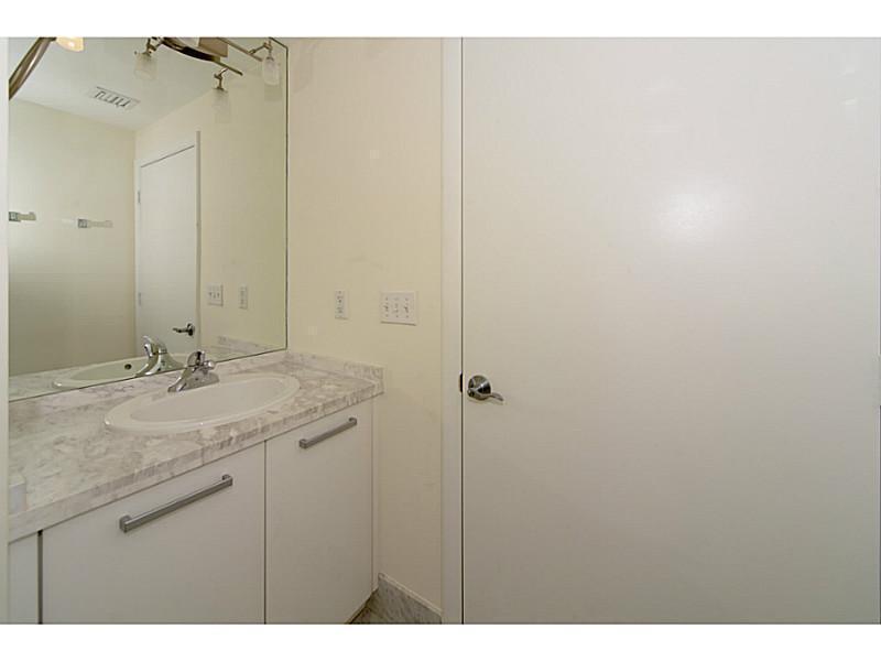 253 NE 2nd Street 2710