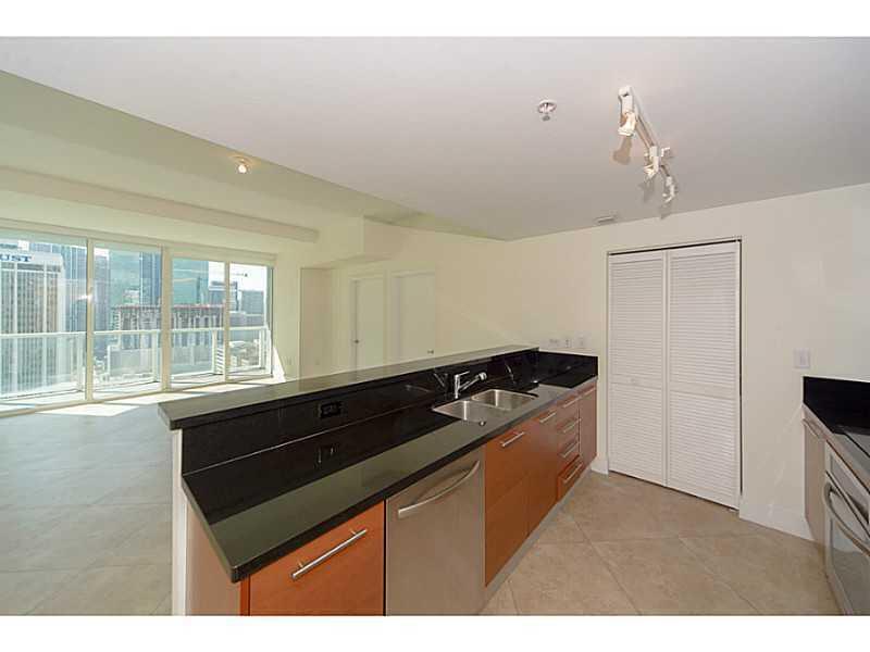 253 NE 2nd Street 2710