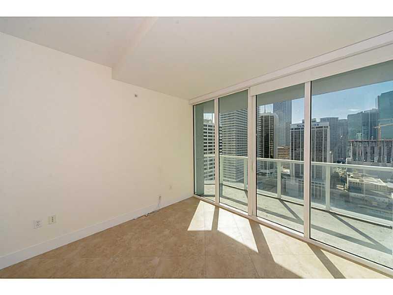 253 NE 2nd Street 2710