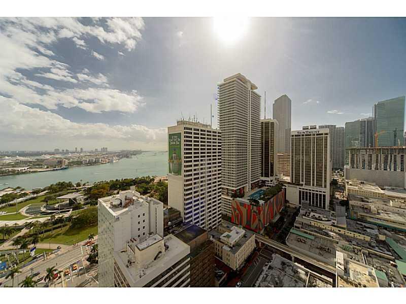 253 NE 2nd Street 2710