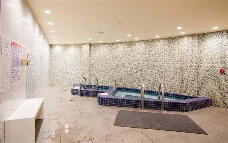 253 NE 2nd Street 2710