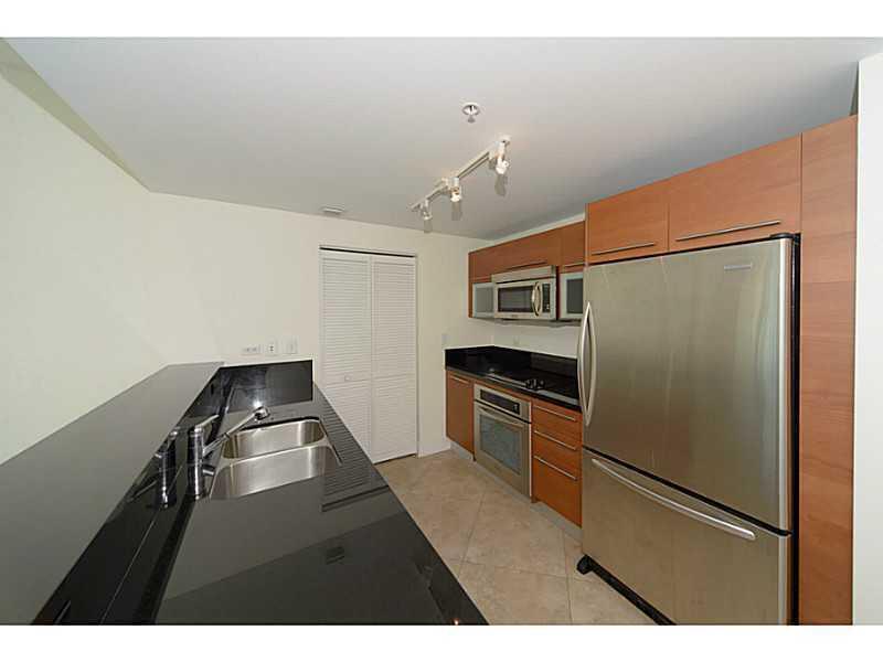 253 NE 2nd Street 2710