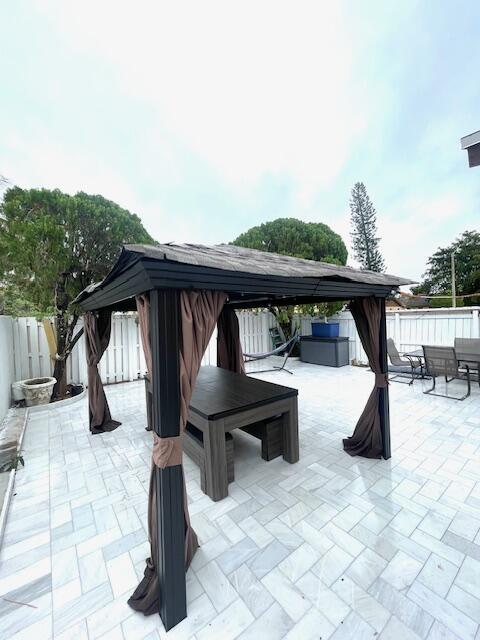 509 NW 43rd Place