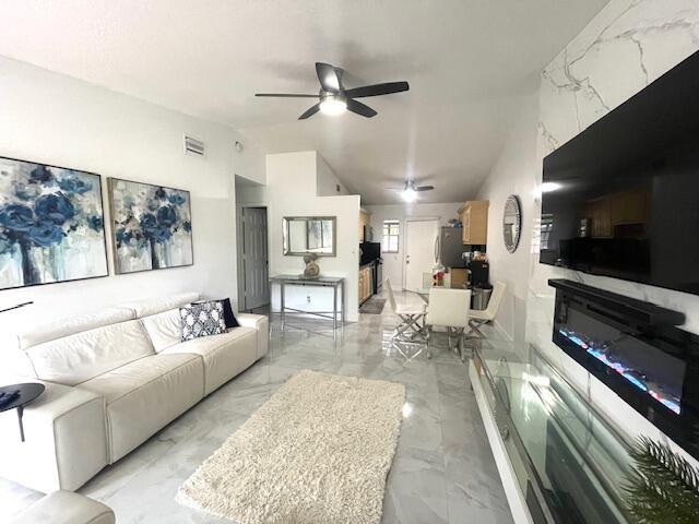 509 NW 43rd Place