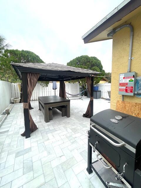 509 NW 43rd Place