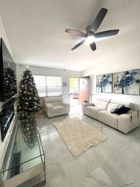 509 NW 43rd Place