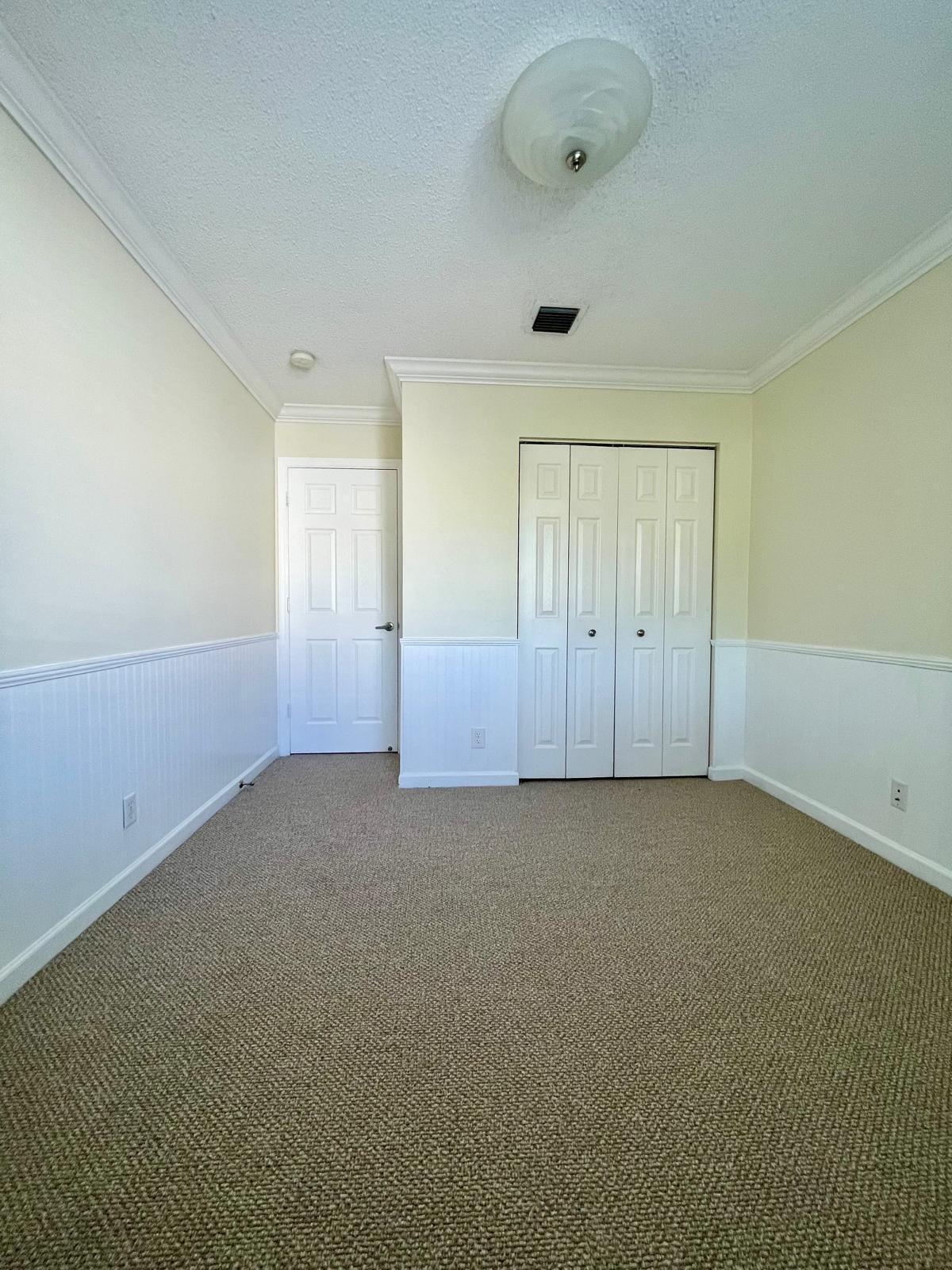 1146 SW 44th Way