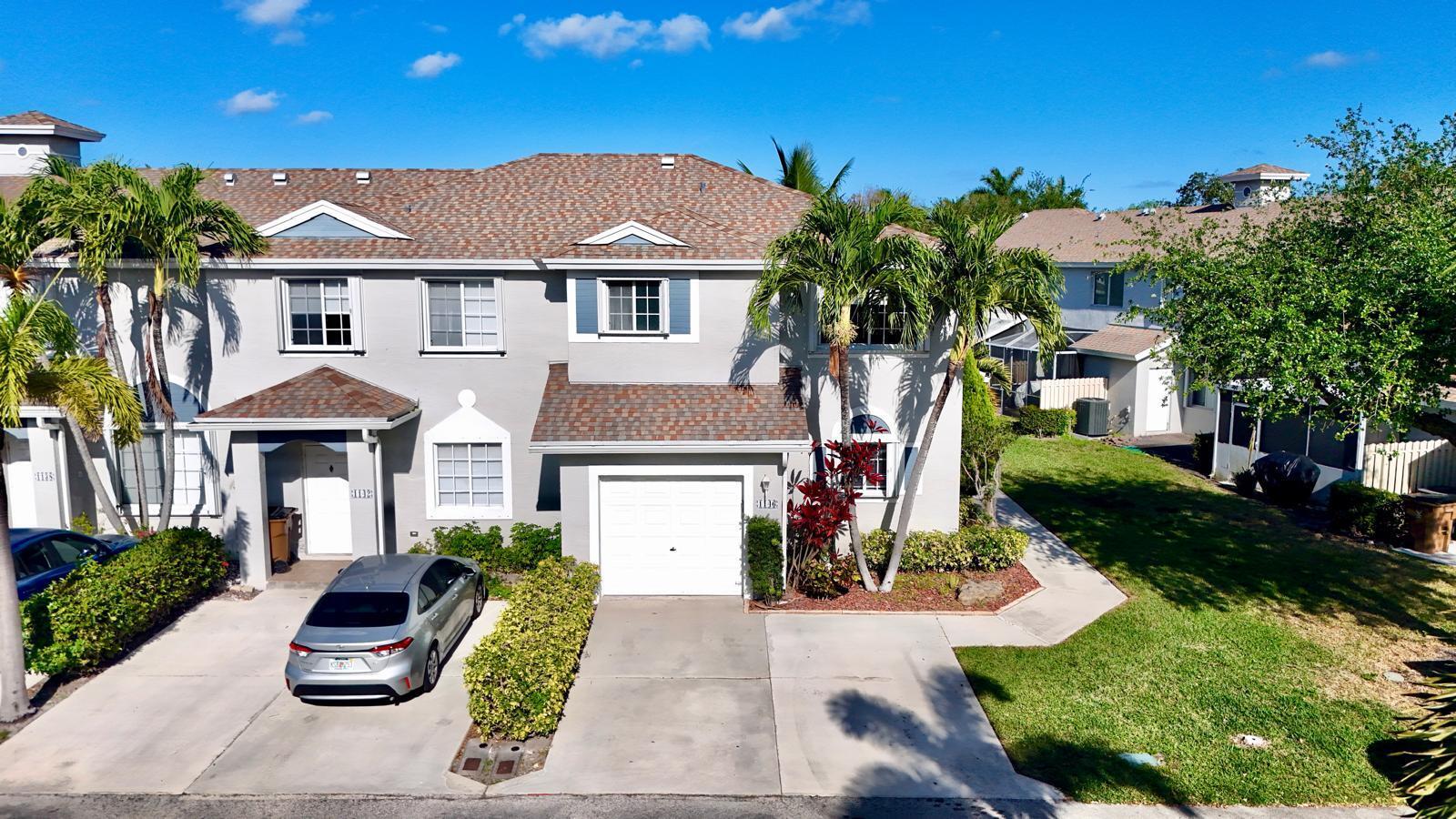 1146 SW 44th Way
