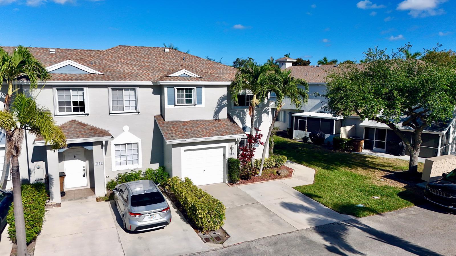 1146 SW 44th Way