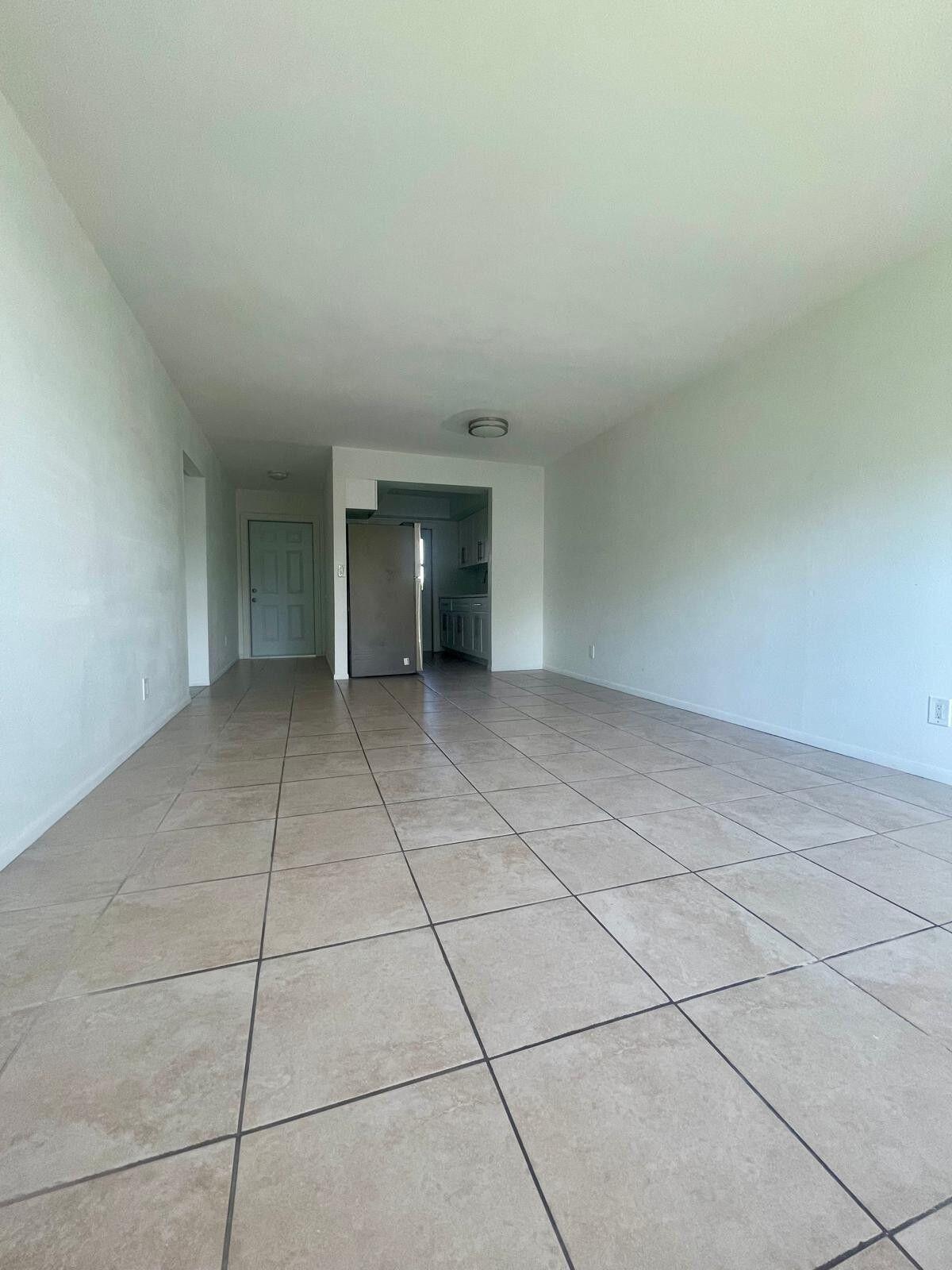 1050 E Sample Road 110