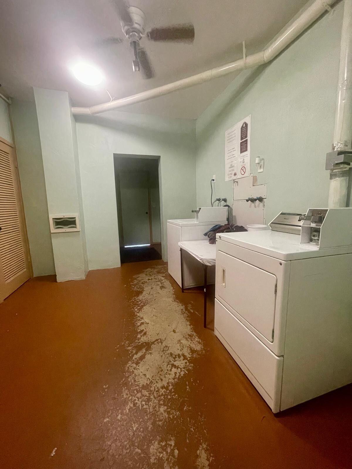 1050 E Sample Road 110