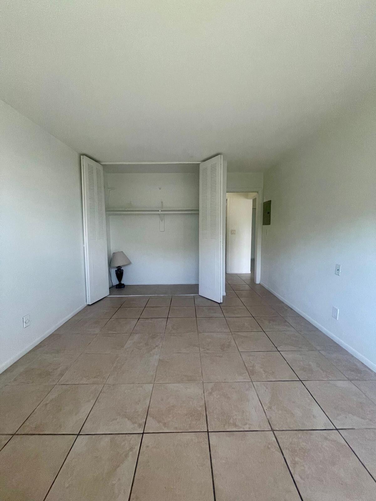 1050 E Sample Road 110