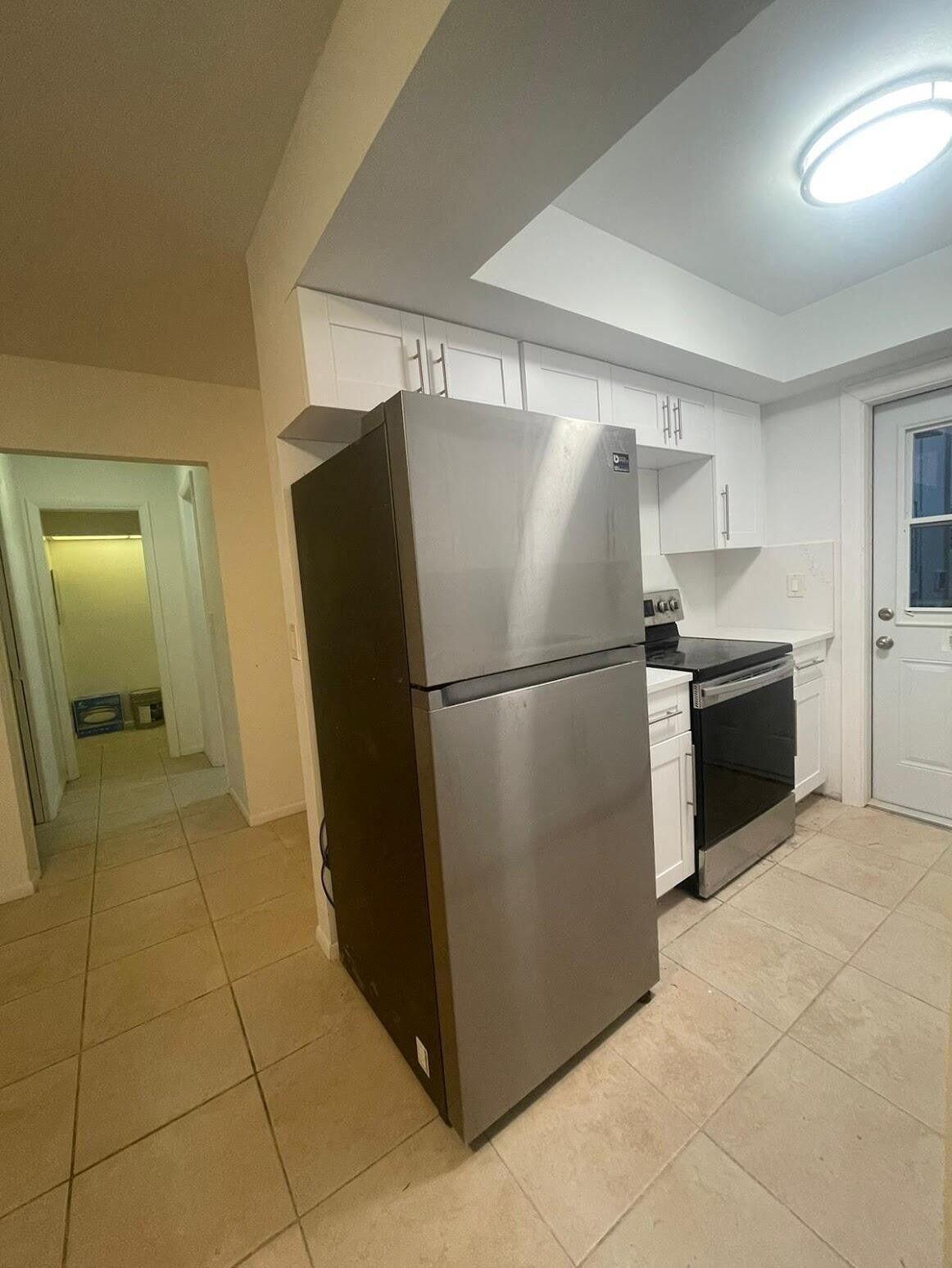 1050 E Sample Road 110