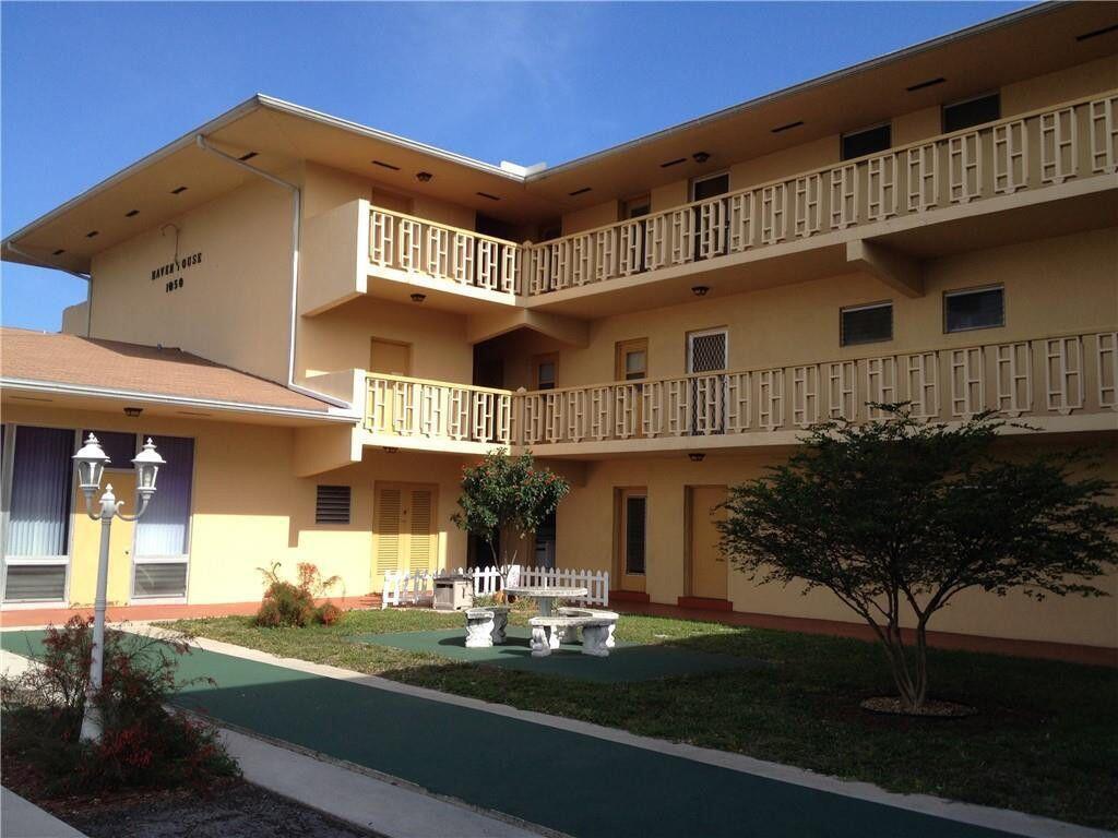1050 E Sample Road 110