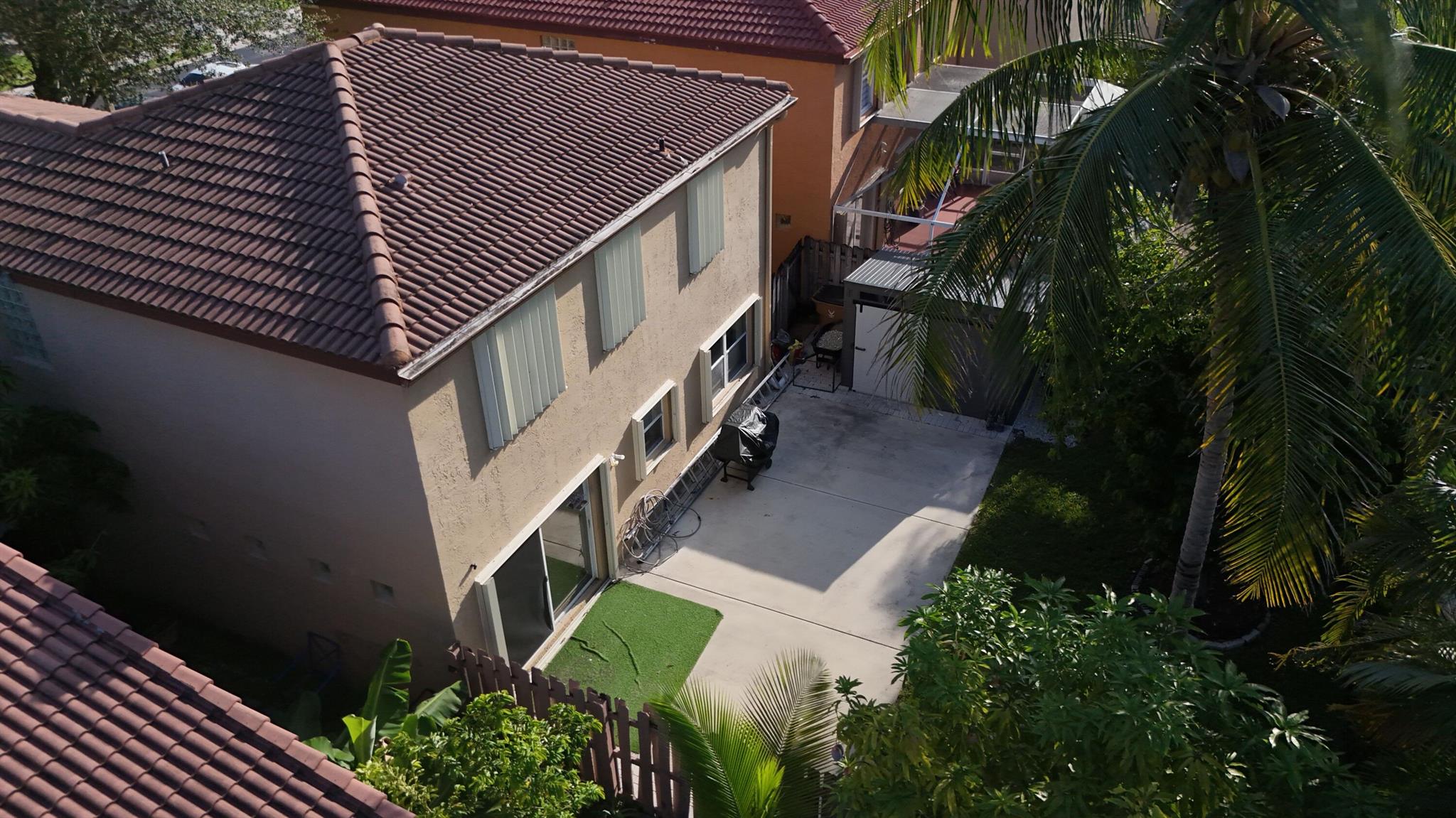 4231 NW 1st Drive
