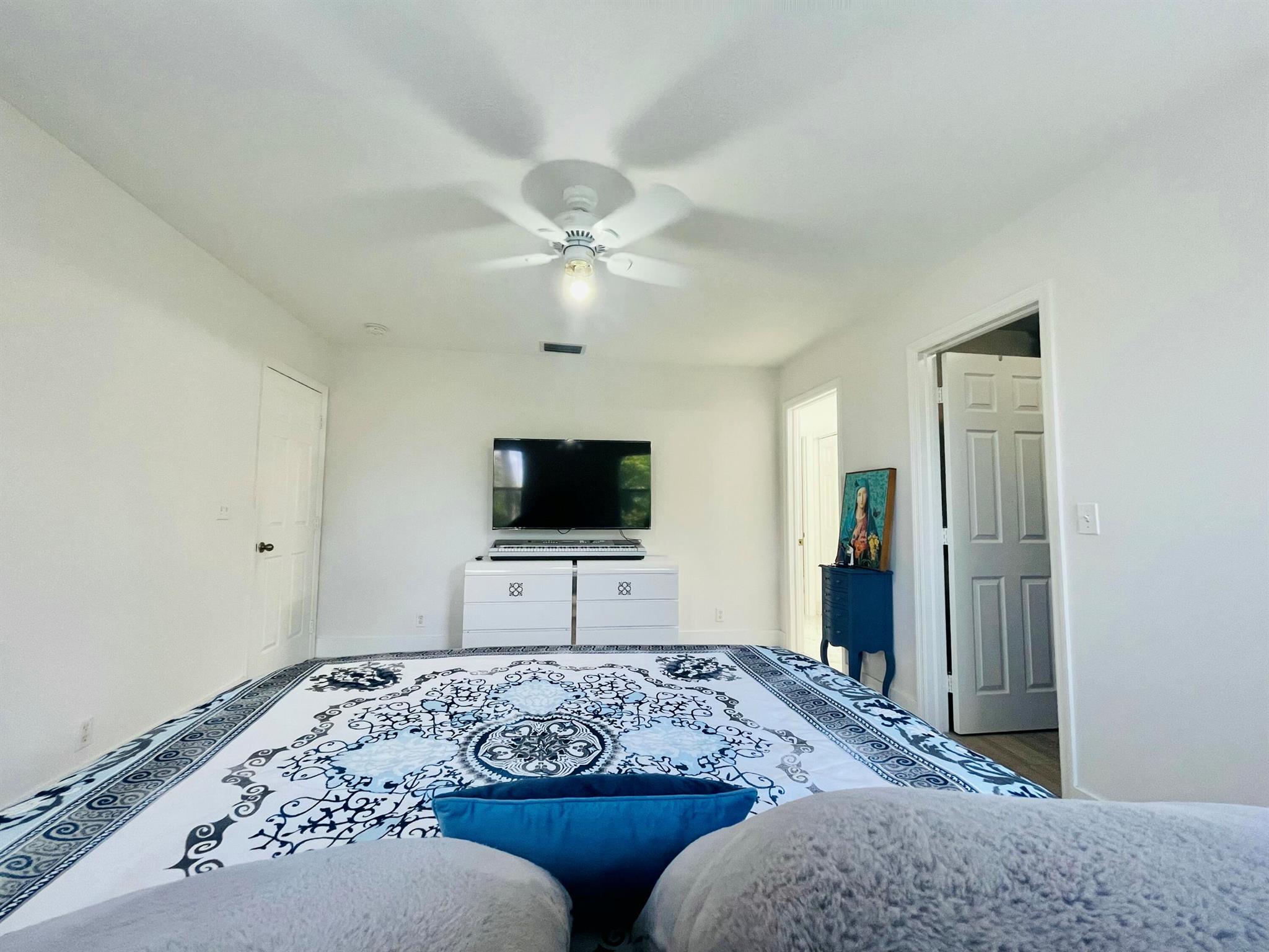 4231 NW 1st Drive