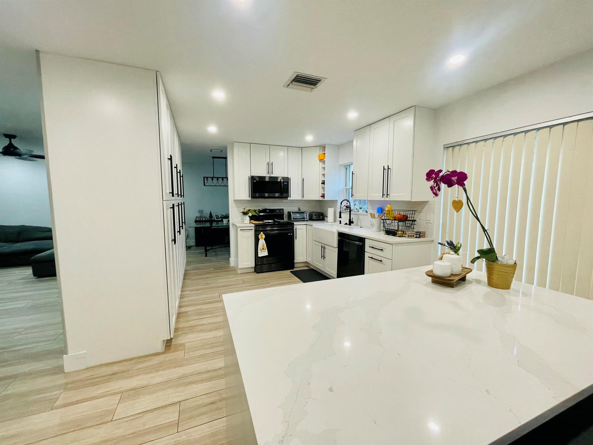 4231 NW 1st Drive