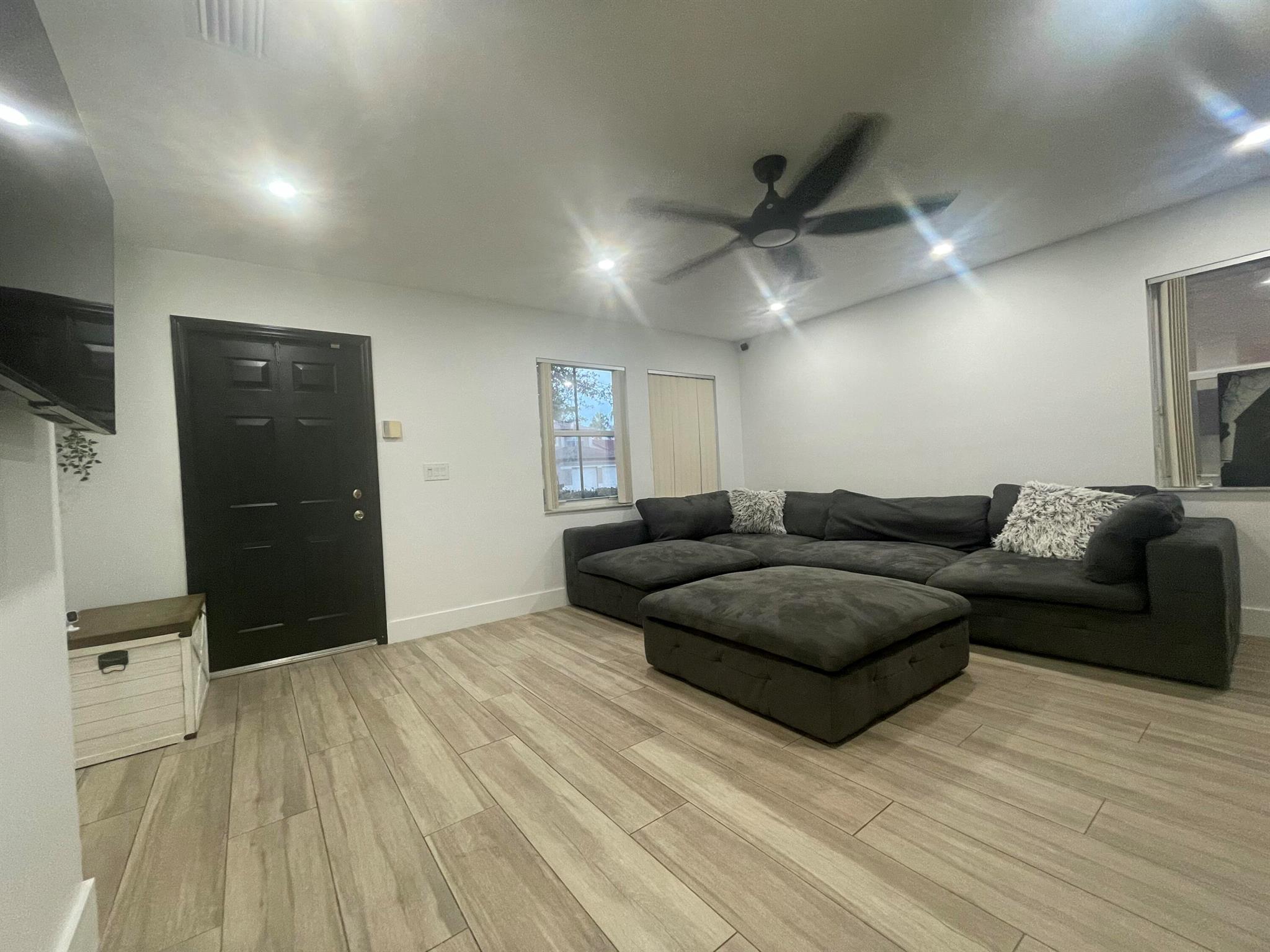 4231 NW 1st Drive