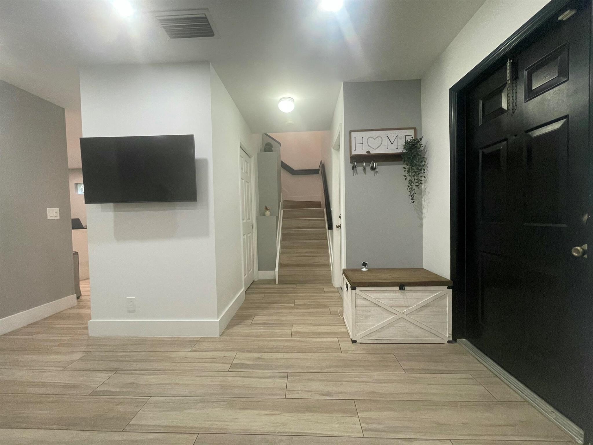 4231 NW 1st Drive