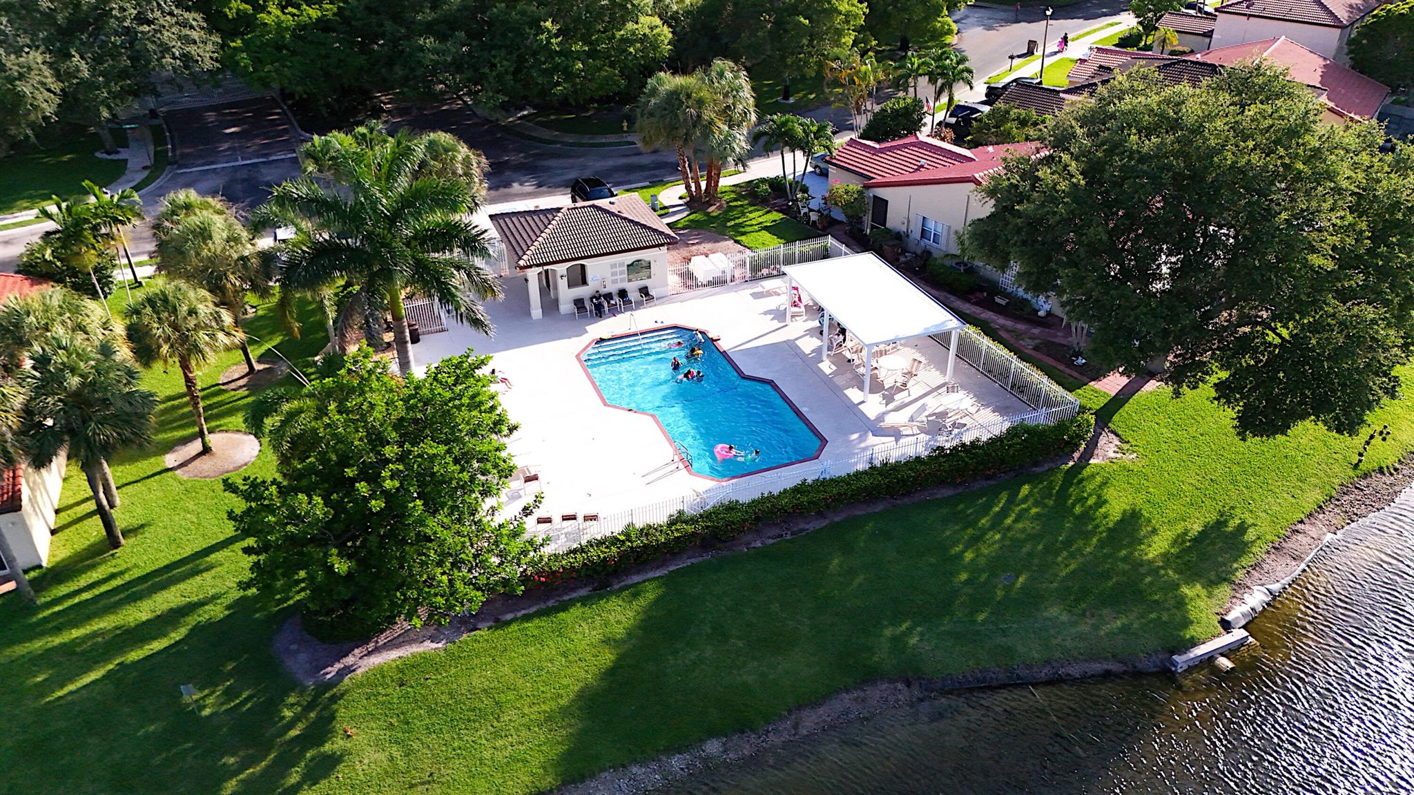 4231 NW 1st Drive