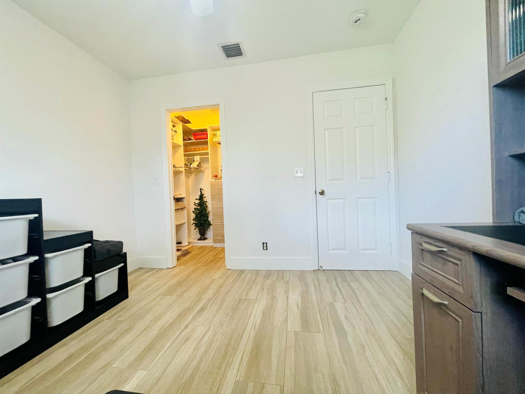 4231 NW 1st Drive