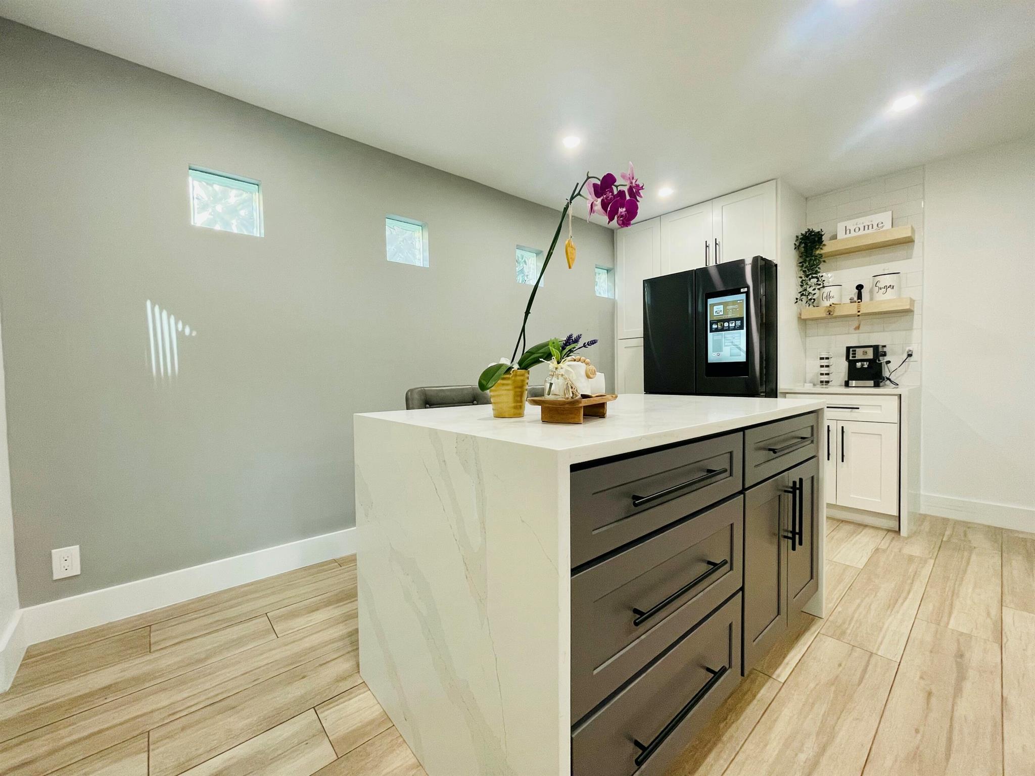 4231 NW 1st Drive