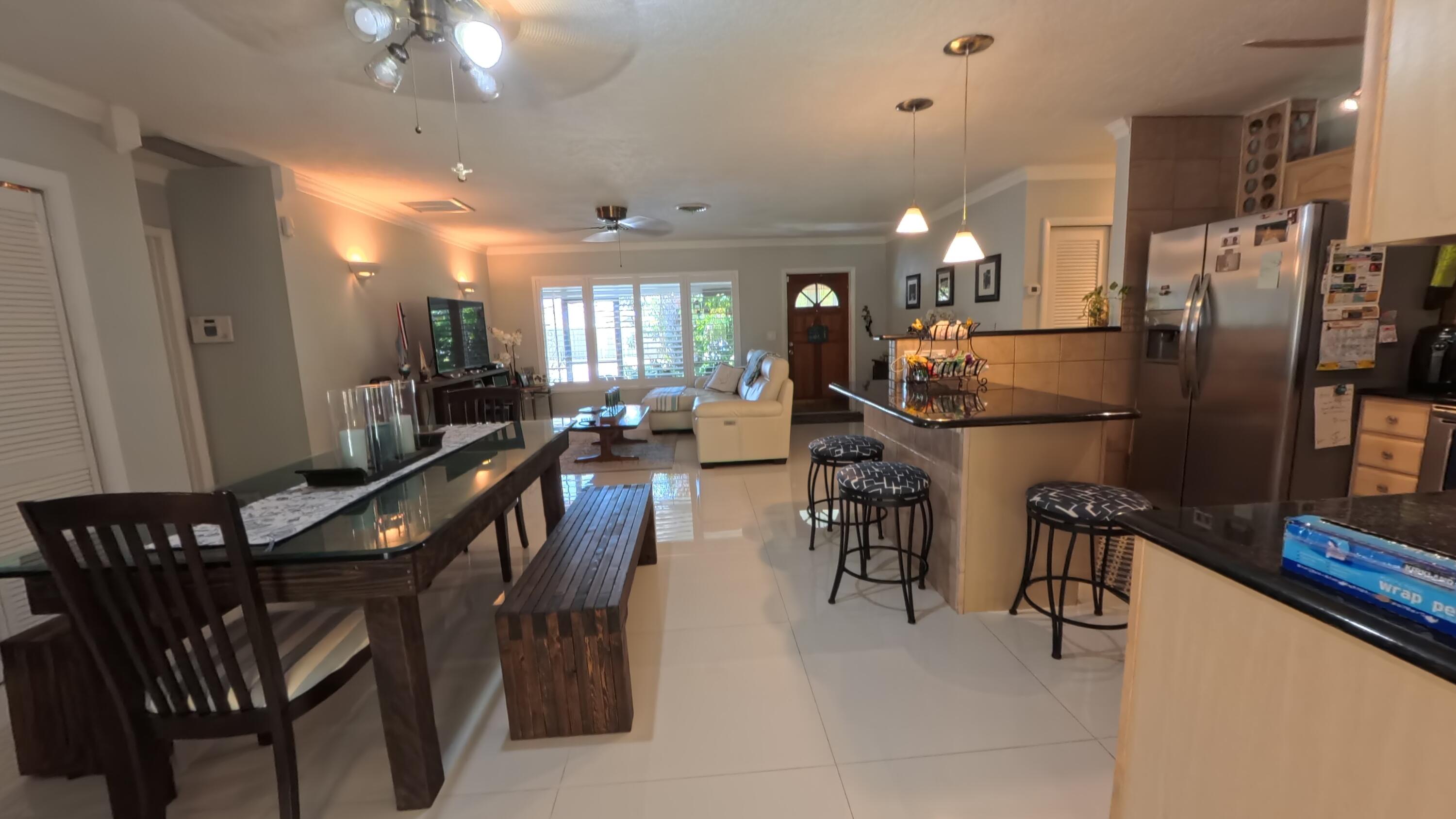 1123 SE 2nd Avenue Avenue