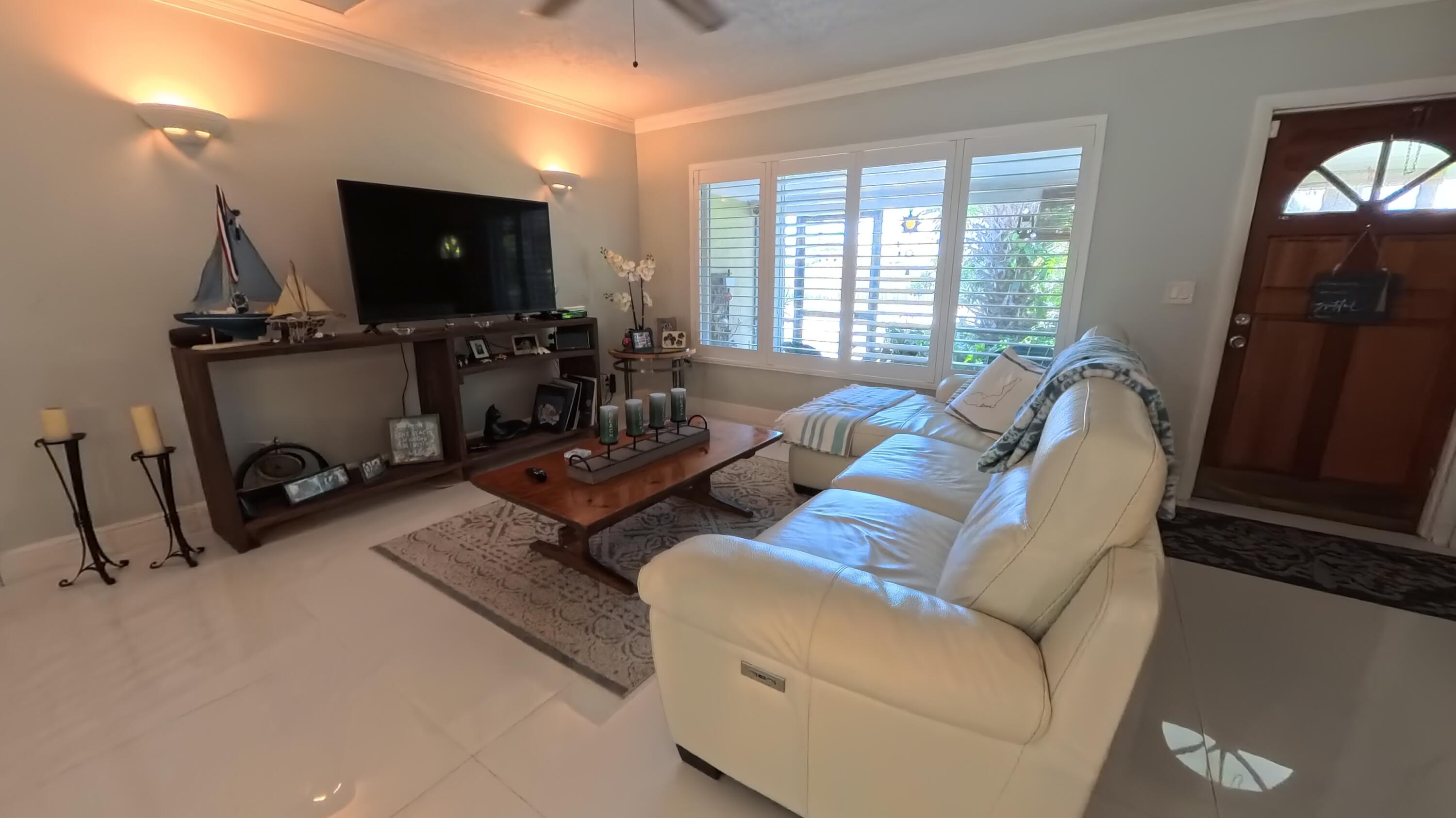 1123 SE 2nd Avenue Avenue