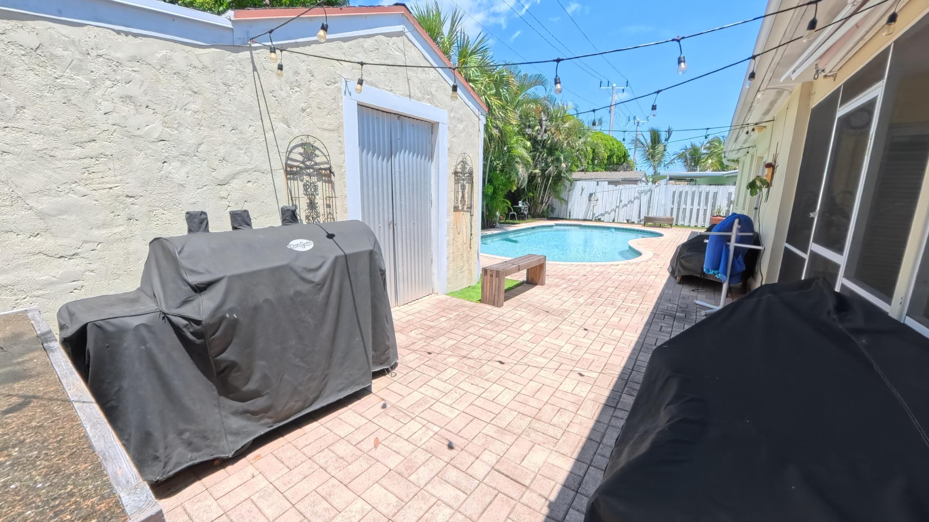 1123 SE 2nd Avenue Avenue