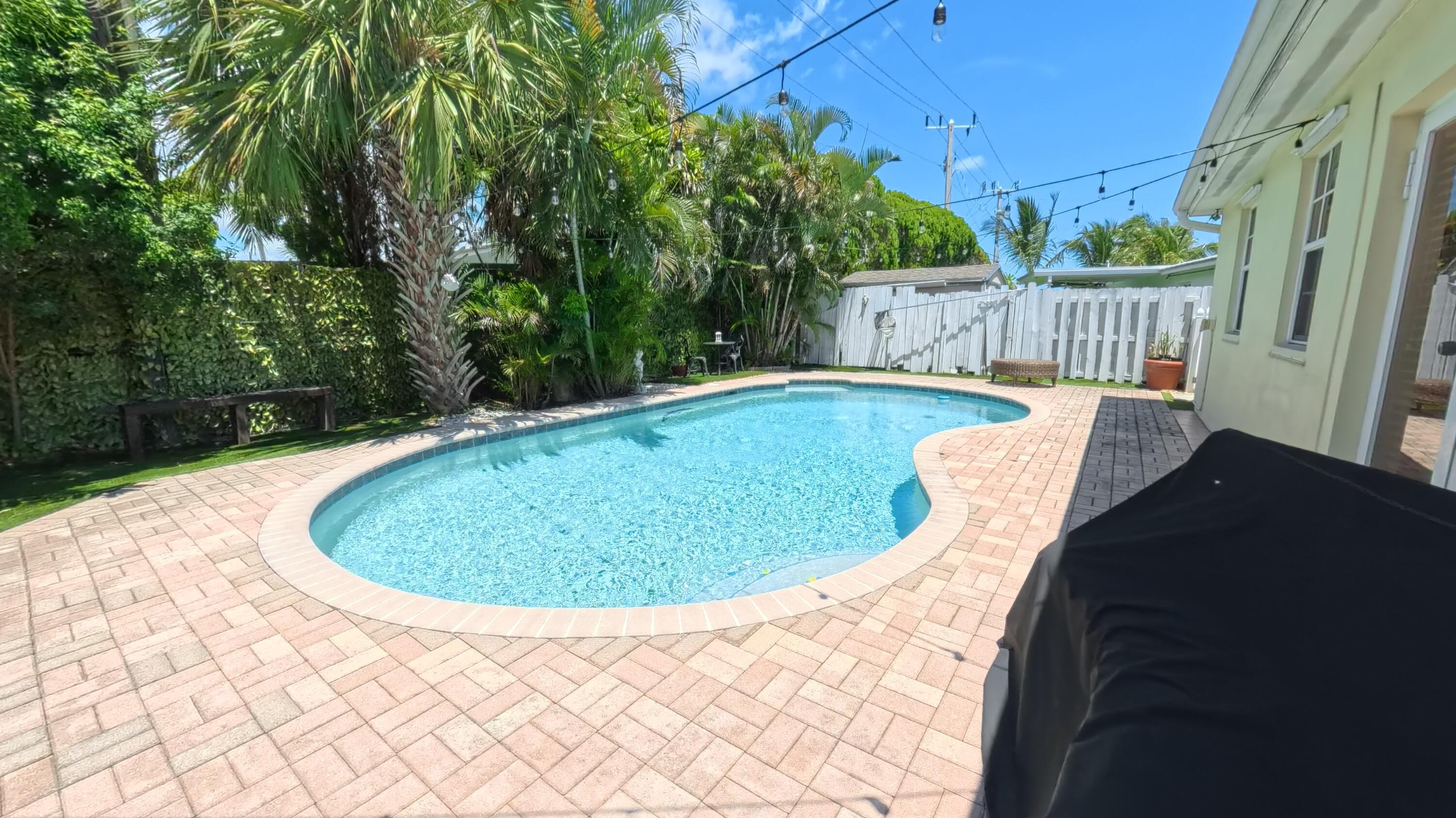 1123 SE 2nd Avenue Avenue