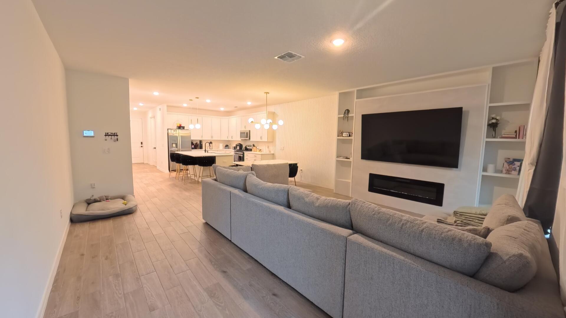 15178 Blue Peacock Lane