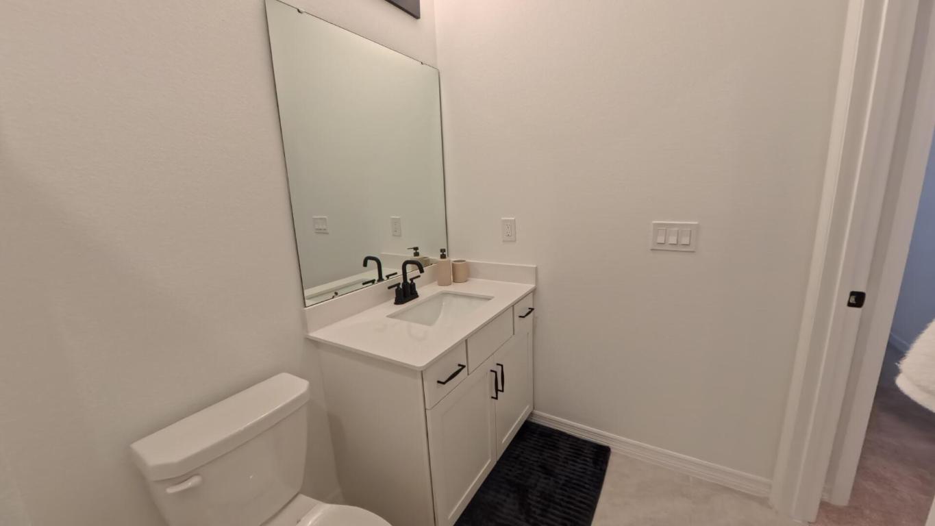 15178 Blue Peacock Lane