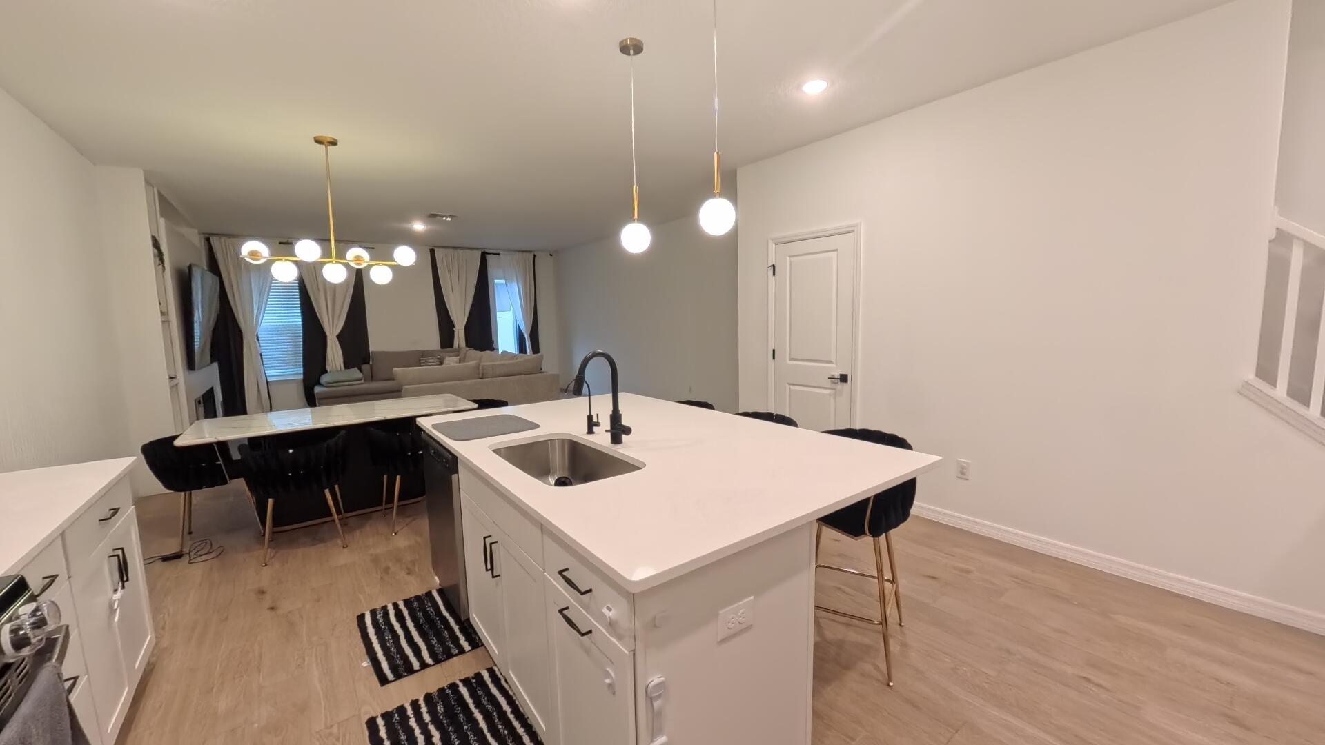 15178 Blue Peacock Lane