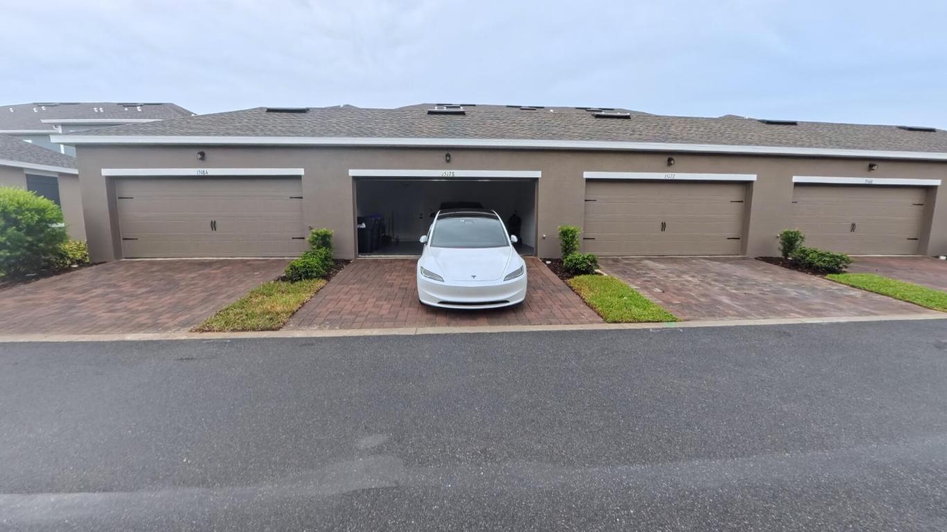 15178 Blue Peacock Lane