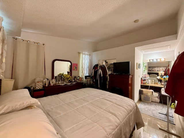 741 Lyons Rd 17201