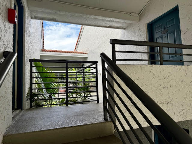 741 Lyons Rd 17201